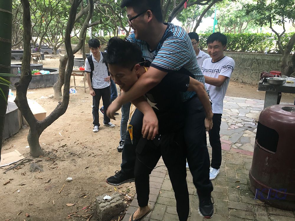嘉華學員戶外燒烤集錦